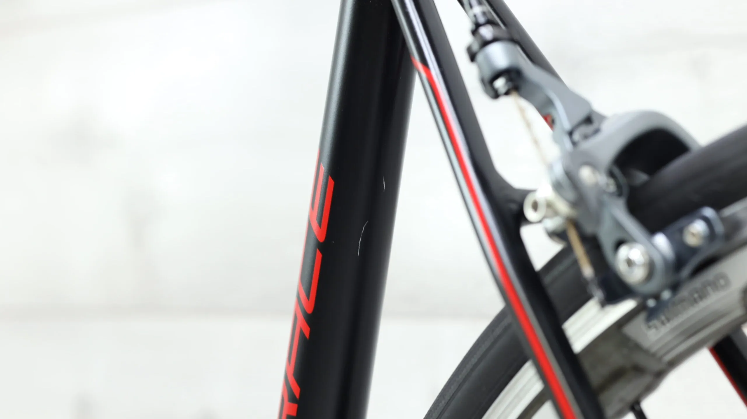 2014 Specialized Allez Race  Road Bike - 58cm