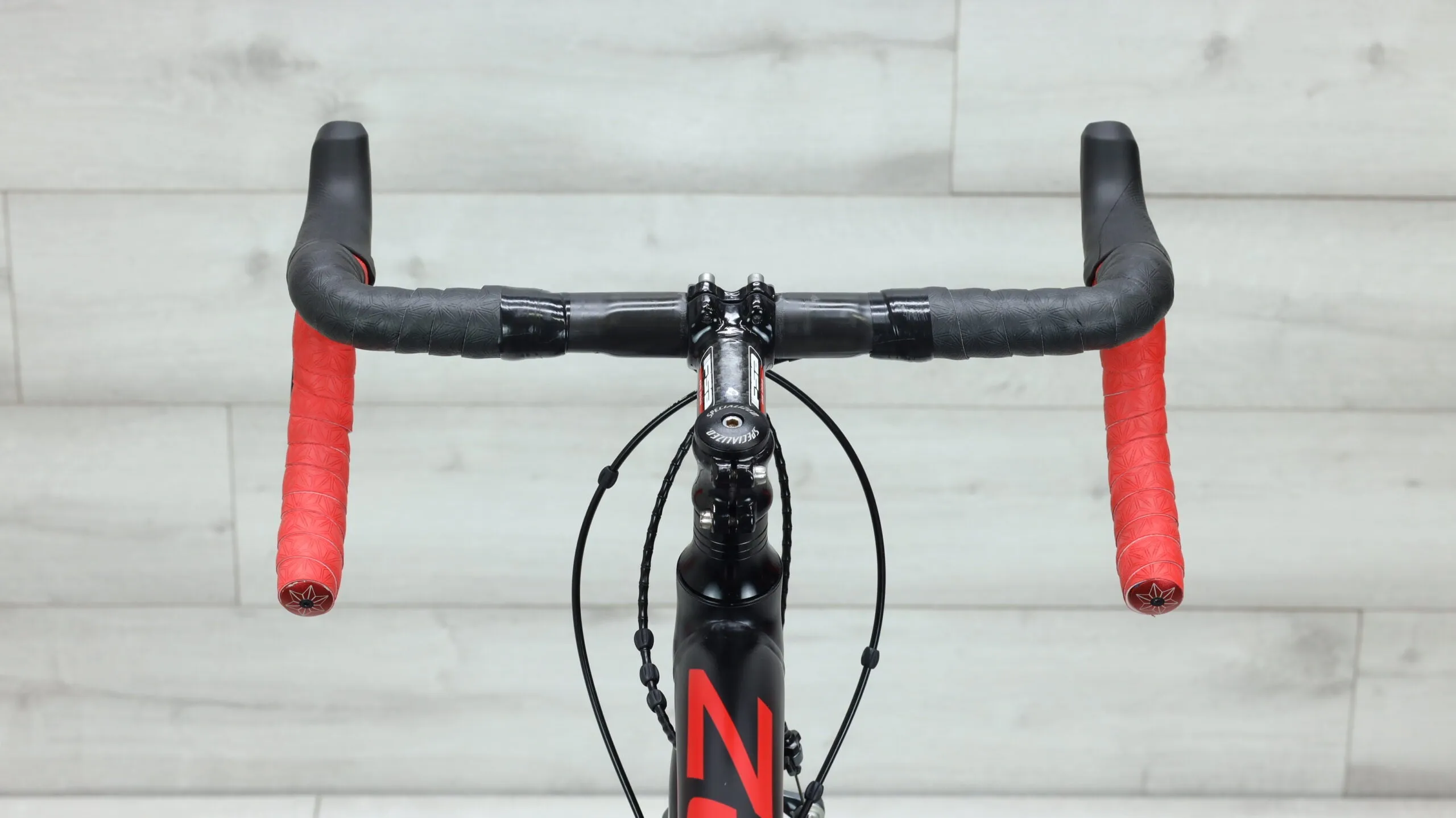 2014 Specialized Allez Race  Road Bike - 58cm