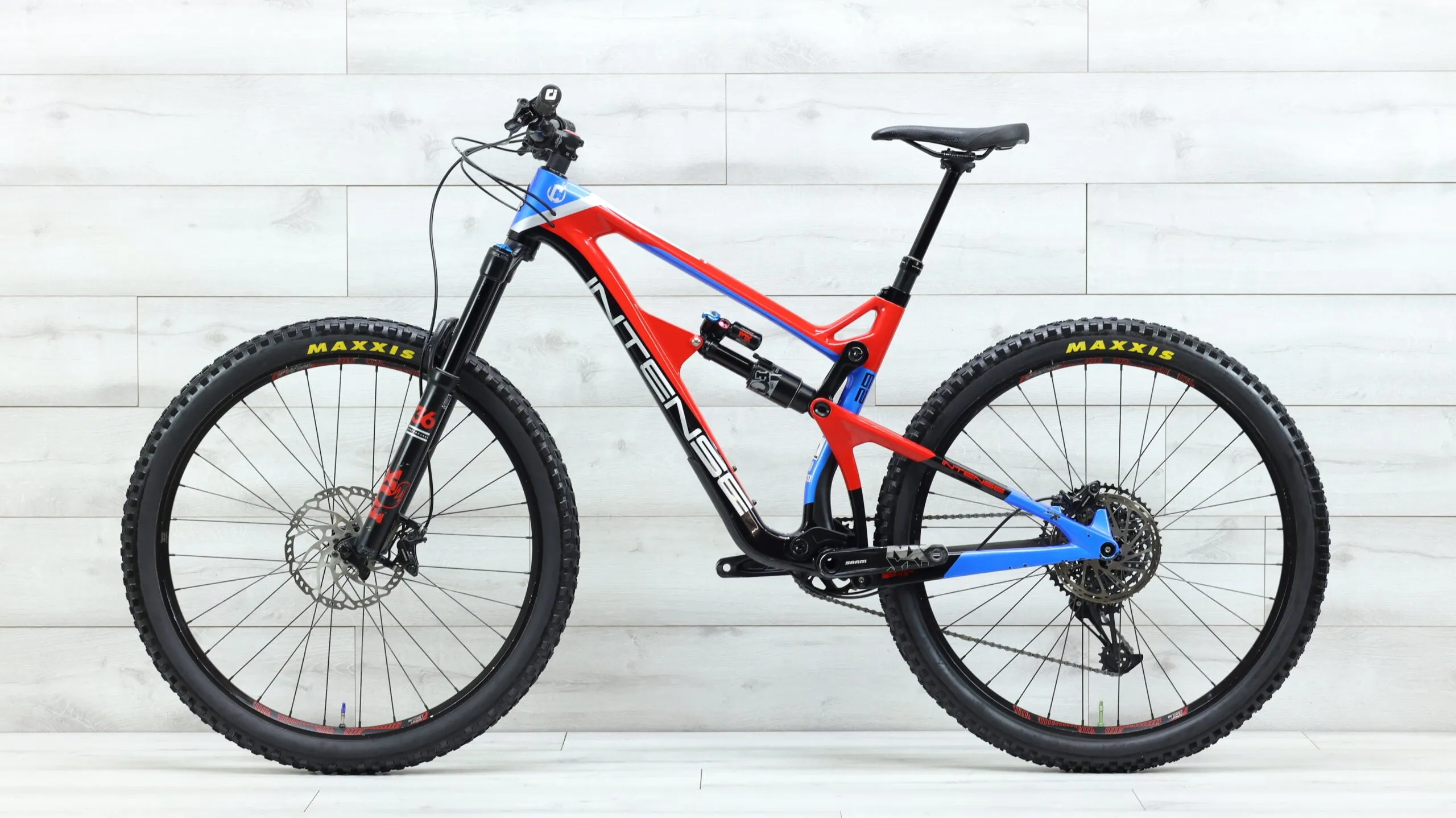 2020 Intense Carbine Expert  Mountain Bike - Large