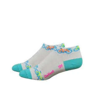 DeFeet Aireator women's 1" bikes rule