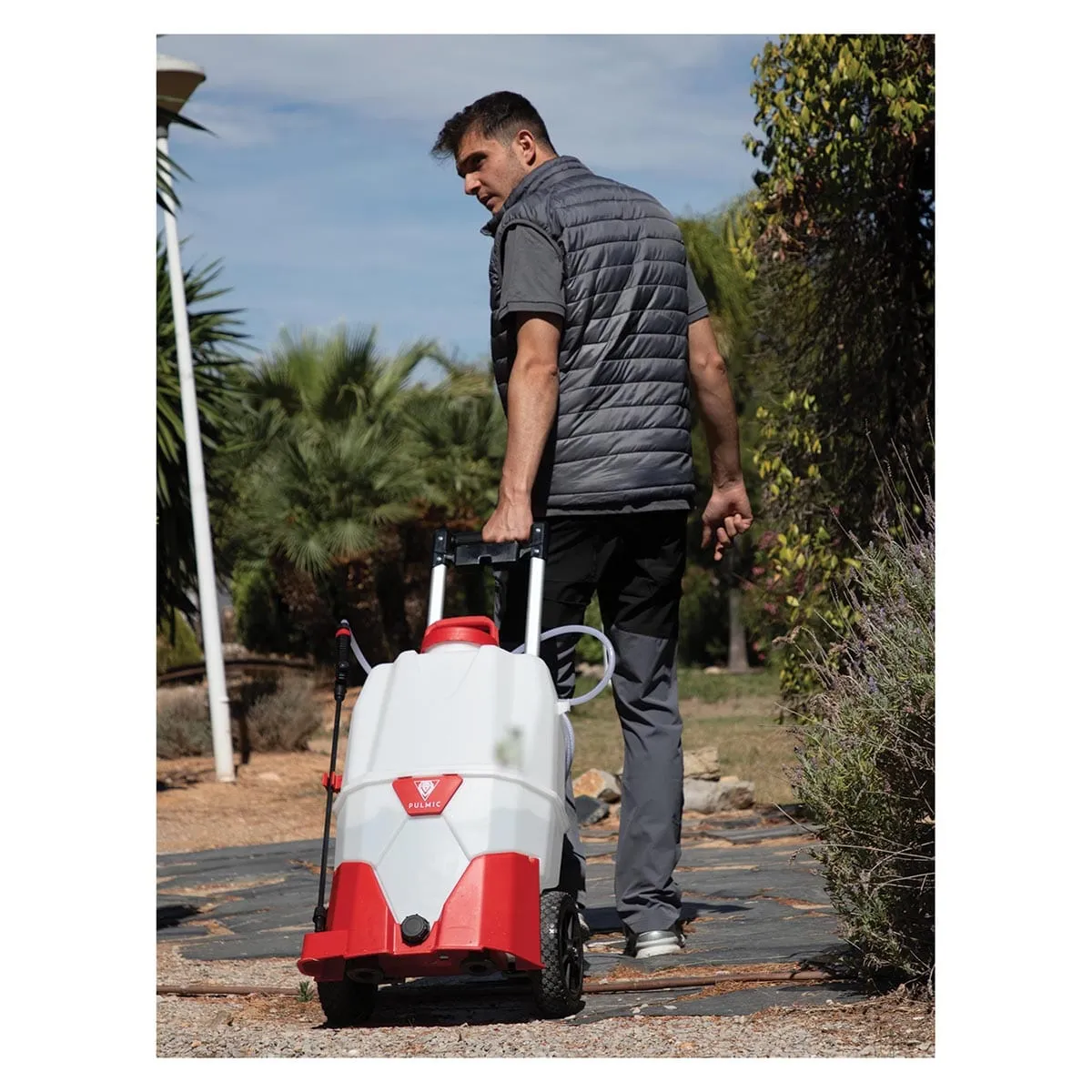 Pulmic Pegasus 35 9-Gallon Battery-Powered Wheeled Sprayer