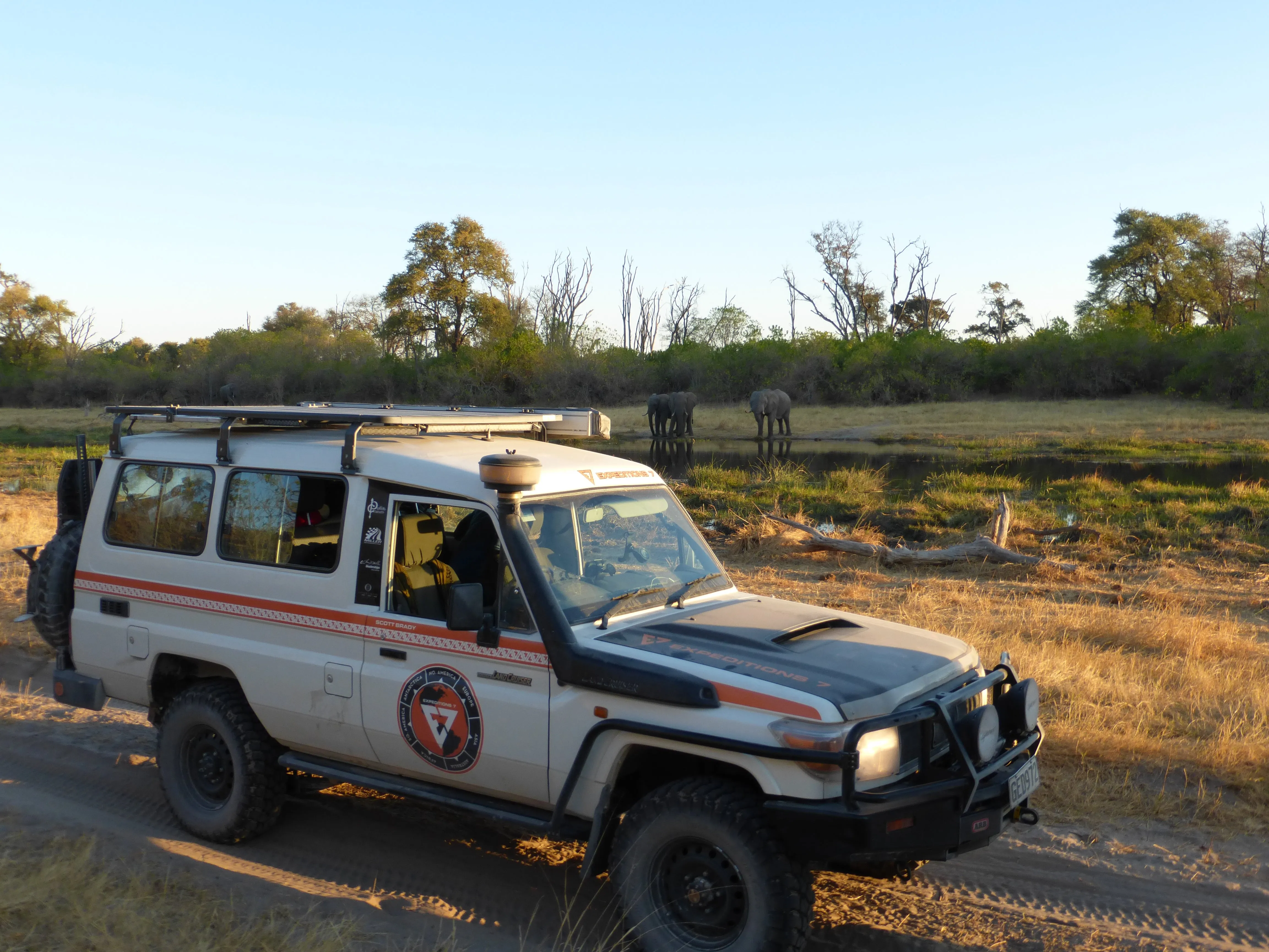 Toyota Land Cruiser 70 Series K9 Roof Rack Kit